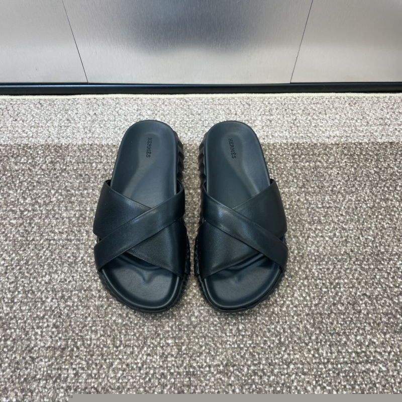 H**mes slippers